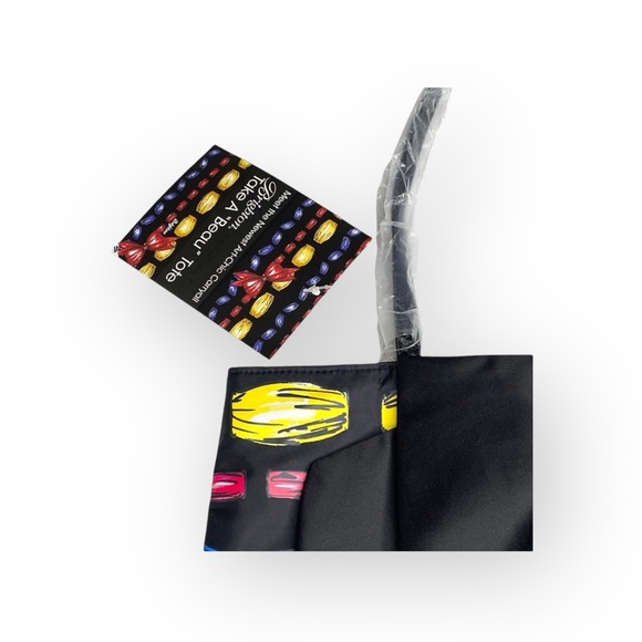 new Brighton 𖧷 Take a Beau Printed Tote with Bow 𖧷 Black Shiny Nylon 𖧷 Read - Picture 6 of 16